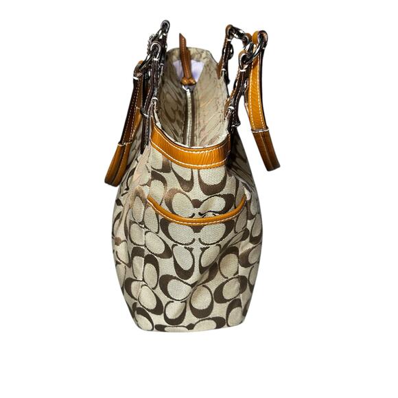 Coach Tan and Brown signature gallery shoulder bag canvas and patent leather - Picture 4 of 12